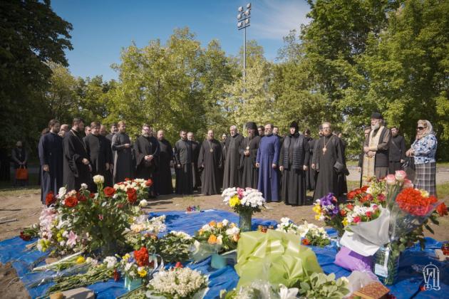 Des prières ont été élevées sur l’emplacement de l’église « de la dîme » rasée à Kiev