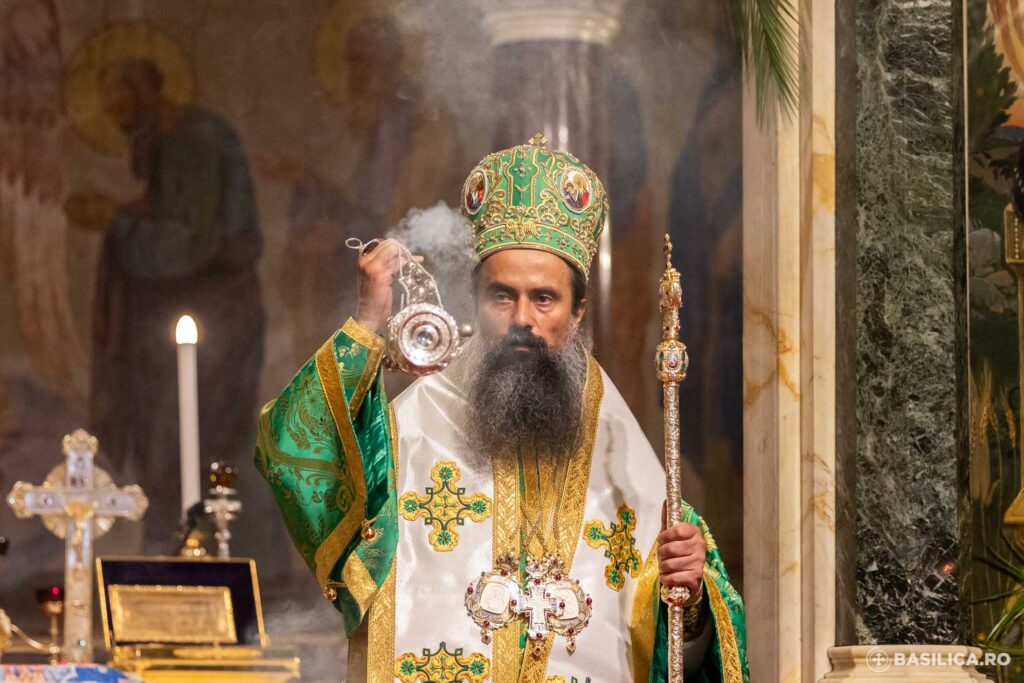 Le patriarche Daniel de Bulgarie célèbre la première divine liturgie – Épiphane de Kiev n’a pas été commémoré.