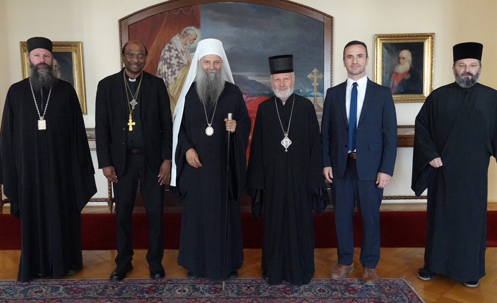 Le secrétaire général du Conseil œcuménique des Églises rend visite à l’Église orthodoxe serbe 