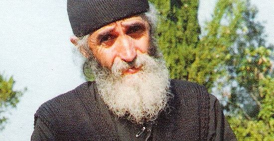 Saint Païssios l’Athonite et ses animaux, ou comment apprendre à parler avec les serpents