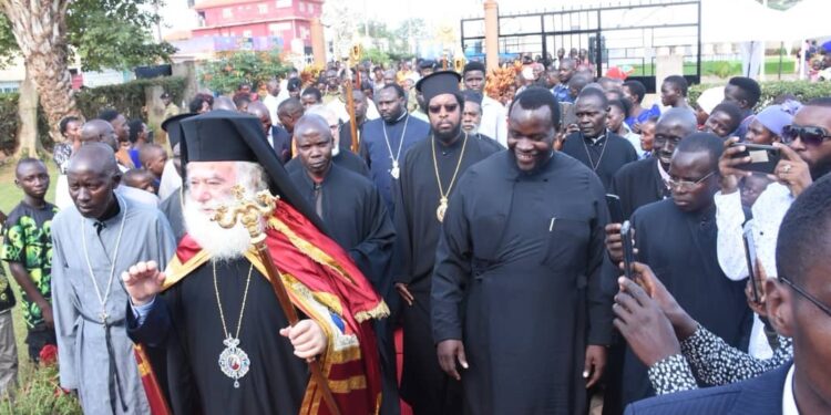 Le patriarche d’Alexandrie dans les évêchés de Gulu et Jinja (Ouganda)