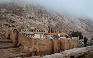 Crise diplomatique autour du monastère Sainte-Catherine : l’Égypte dément toute confiscation après l’émoi grec