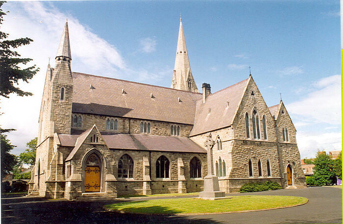 Irlande : La communauté roumaine cherche à acheter une ancienne église anglicane à Dublin