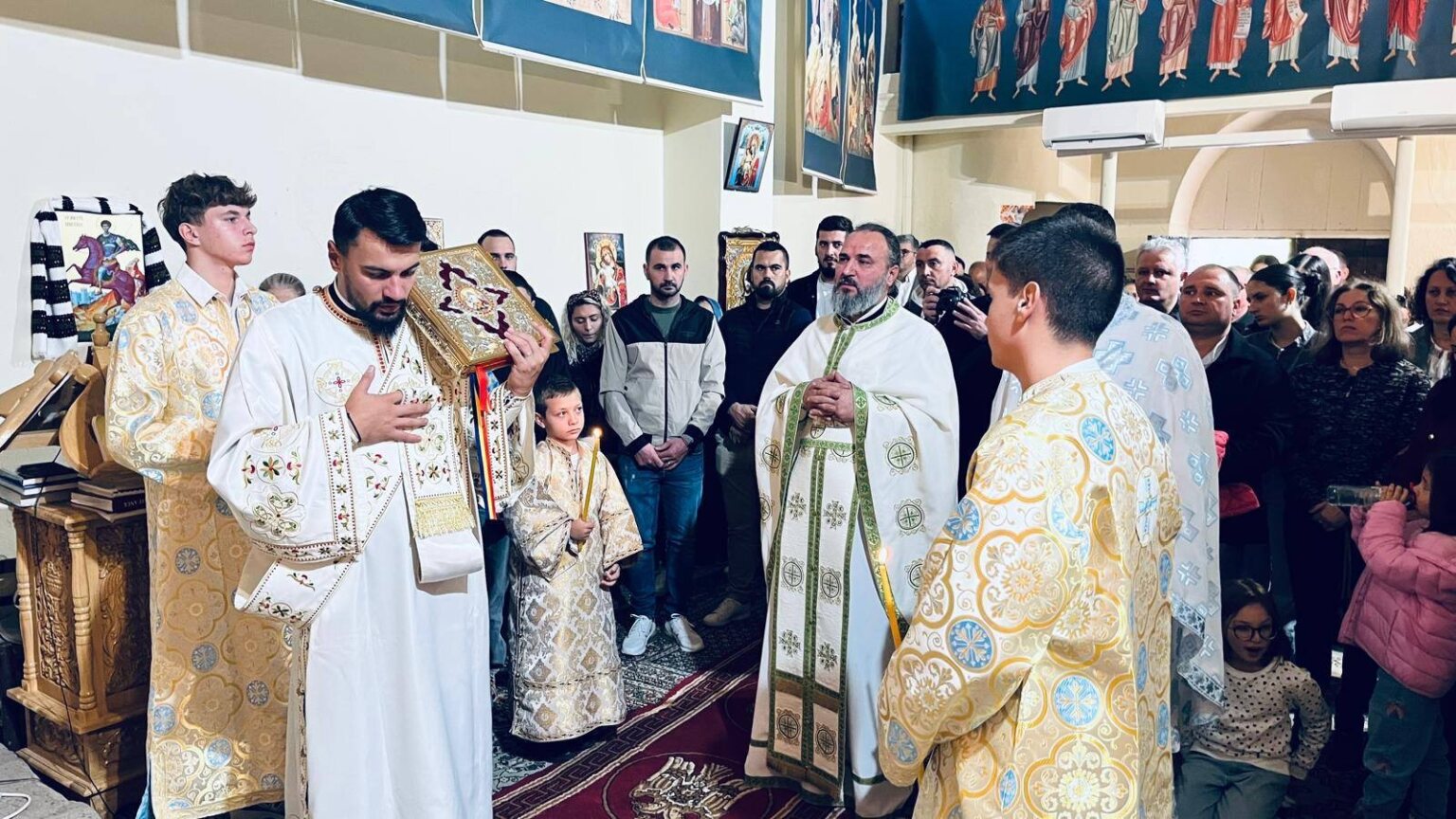 La paroisse Saint-Nectaire, à Saint-Raphaël, constituée à 60% de médecins roumains, a célébré sa fête patronale