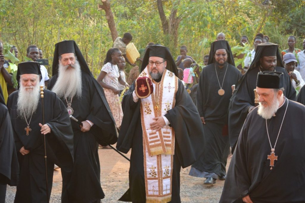 Grandes vêpres de consécration de l&rsquo;église Saint-Nicolas dans le nord de l&rsquo;Ouganda