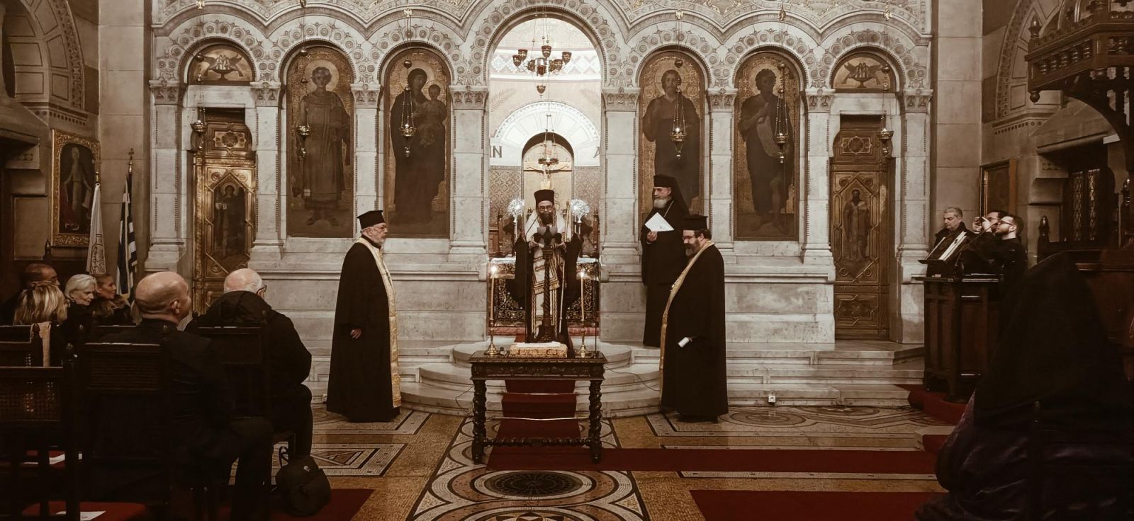 Appel des évêques orthodoxes aux sénateurs sur la fin de vie – Vœux de l&rsquo;Assemblée des évêques