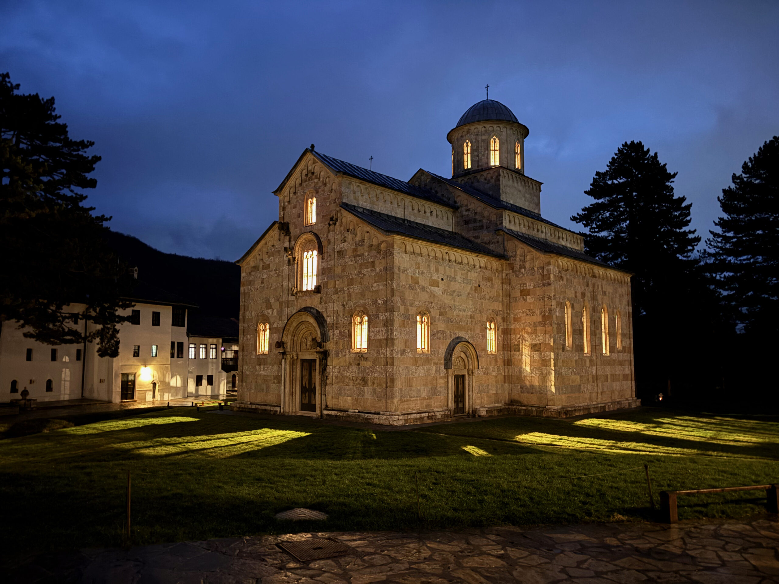 « Dečani est un patrimoine spirituel de notre Église, mais aussi du monde entier » – entretien avec le père Sava Janjić, higoumène du monastère de Visoki Dečani