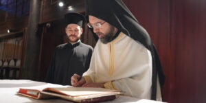 L'archimandrite Isidore Katsos A été élu évêque D'andida (vidÉo)