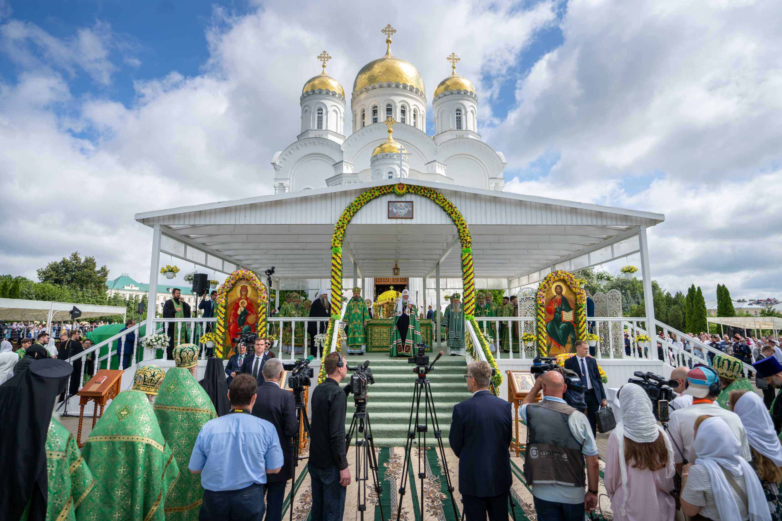 Saint Seraphim Atom